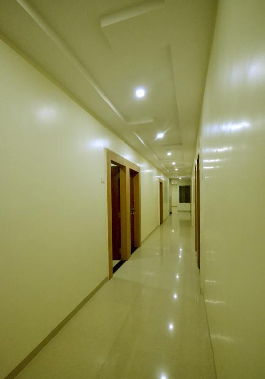 Hotel S S Palace Ширди Экстерьер фото