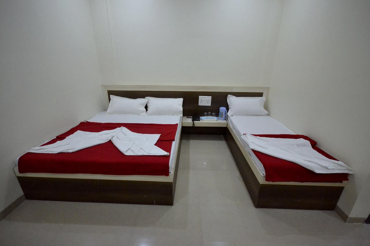 Hotel S S Palace Ширди Экстерьер фото